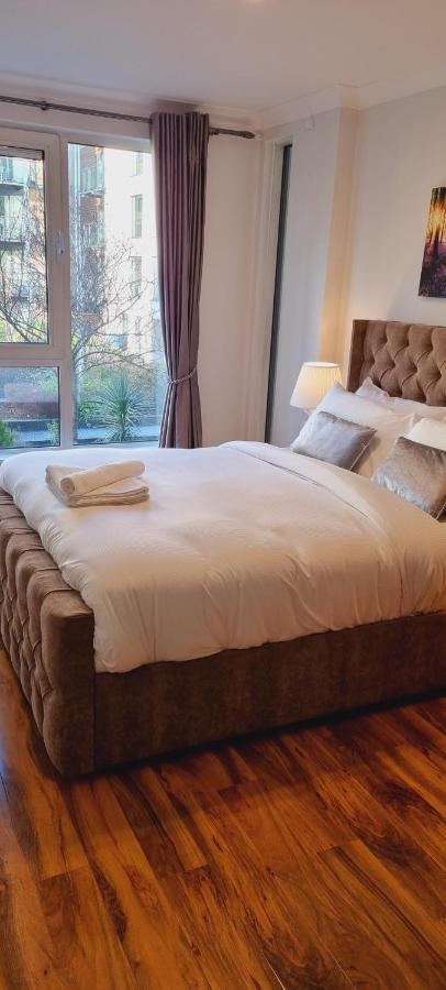 Double King Suite, Canary Wharf Waterfront London Exterior photo