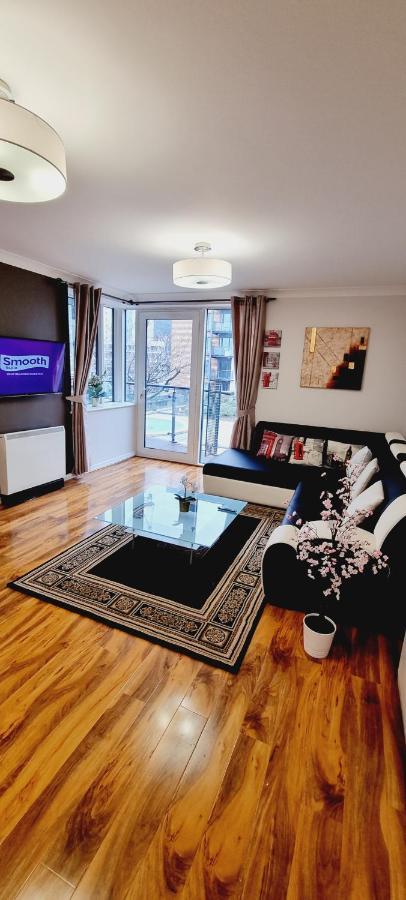 Double King Suite, Canary Wharf Waterfront London Exterior photo