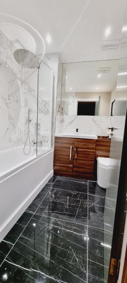 Double King Suite, Canary Wharf Waterfront London Exterior photo