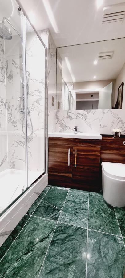 Double King Suite, Canary Wharf Waterfront London Exterior photo