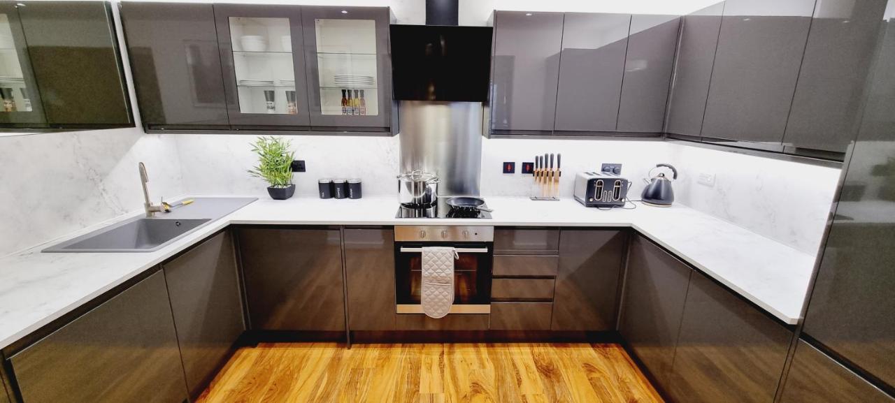 Double King Suite, Canary Wharf Waterfront London Exterior photo