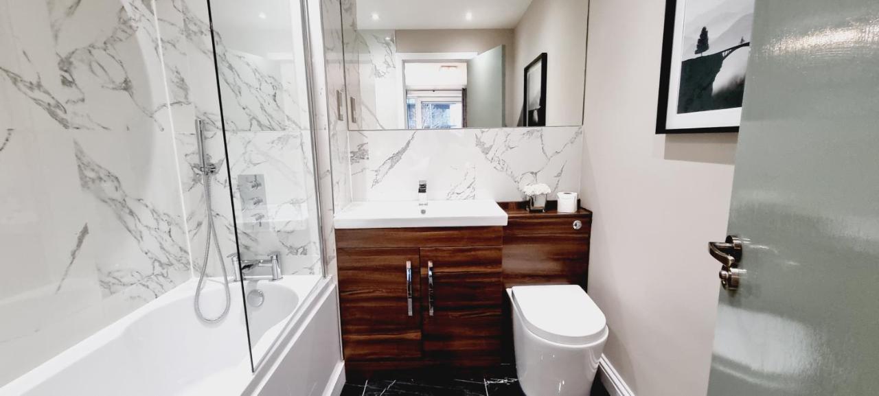 Double King Suite, Canary Wharf Waterfront London Exterior photo