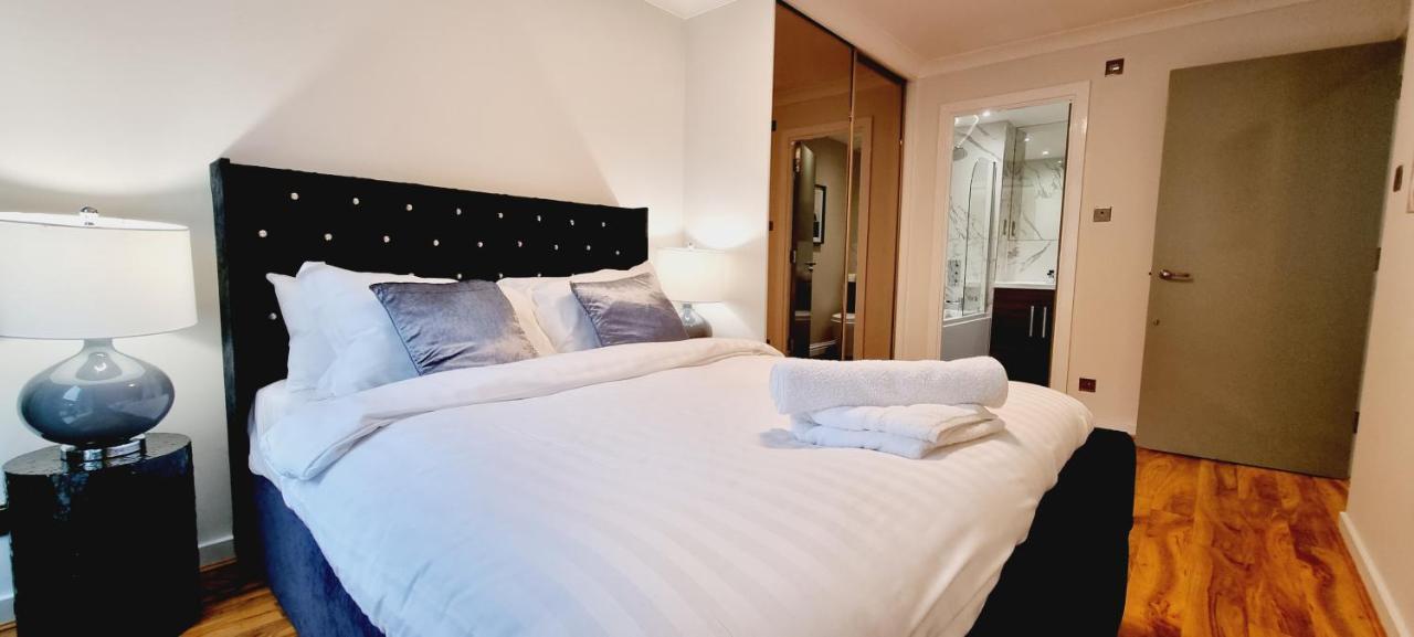 Double King Suite, Canary Wharf Waterfront London Exterior photo