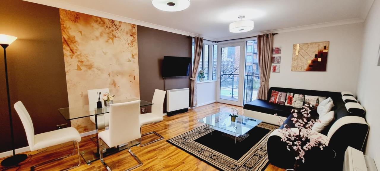 Double King Suite, Canary Wharf Waterfront London Exterior photo